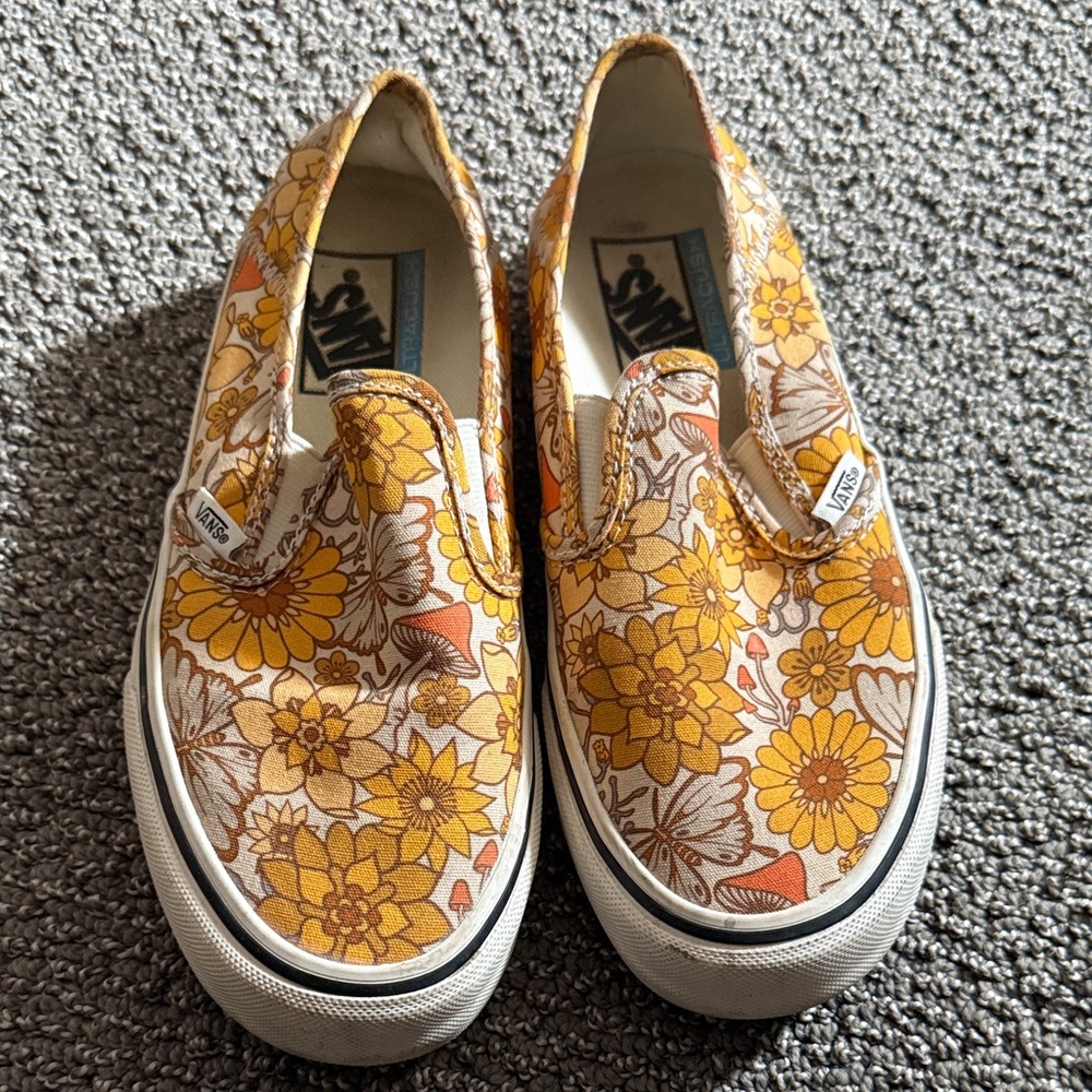 Retro Mushroom Vans Slip On